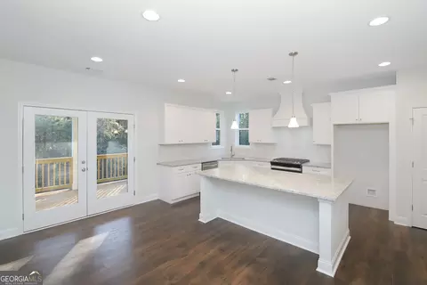 Kitchen - 320 Linman Dr, Lagrange, GA 30241 photo 1 of 5