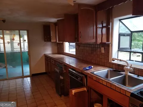 275 Robin Hood Ln, Hampton, GA 30228 photo 8