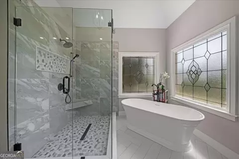 Bath - 6920 Kettering Ln, Suwanee, GA 30024 photo 4 of 10