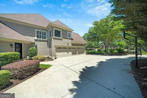 Exterior - 6920 Kettering Ln, Suwanee, GA 30024 photo 3 of 16