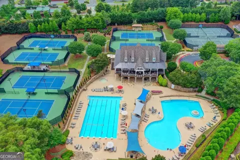 Exterior - 6920 Kettering Ln, Suwanee, GA 30024 photo 14 of 16