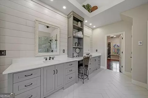 Bath - 6920 Kettering Ln, Suwanee, GA 30024 photo 3 of 10