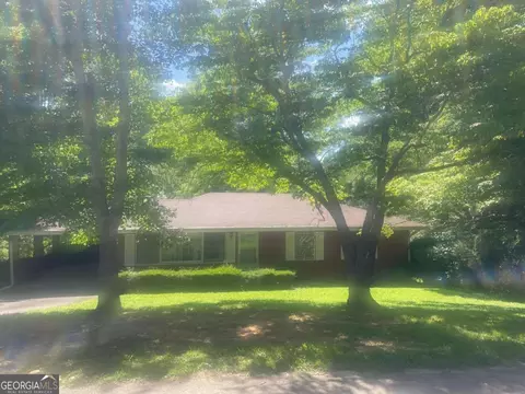 3013 Scenic Dr, Gainesville, GA 30506