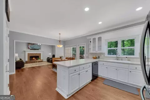 626 Pine Ter, Canton, GA 30114 photo 7