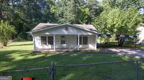 81 Edwards St, Toccoa, GA 30577