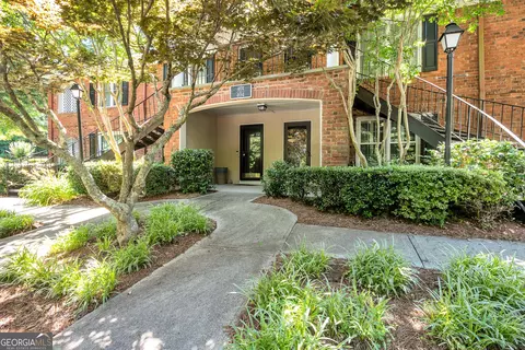 402 Peachtree Forest Ave, Peachtree Corners, GA 30092