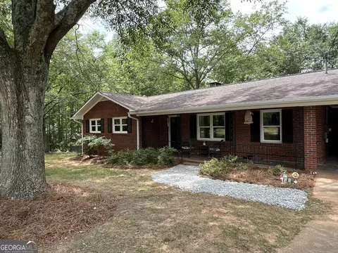 1037 Roberts Rd, Demorest, GA 30535