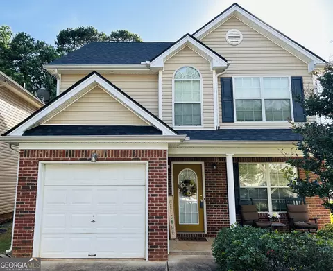 11211 James Madison Dr, Hampton, GA 30228