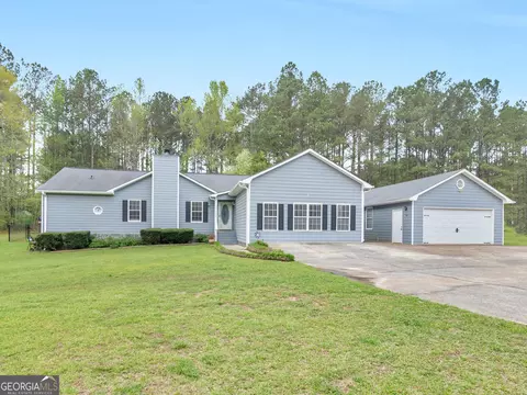 523 Grove Pointe Ct, Locust Grove, GA 30248
