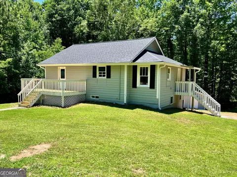 79 Pool Cir, Auburn, GA 30011