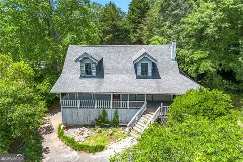 83 Crestlawn Dr, Toccoa, GA 30577