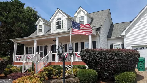 303 Brooks St, Royston, GA 30662