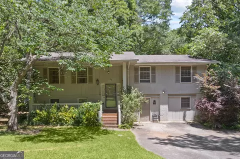 15 Elaine Dr, Newnan, GA 30263
