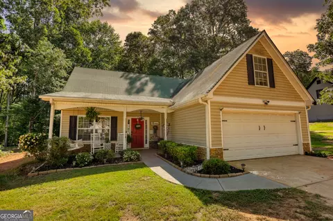 1062 Stag Run Dr, Mansfield, GA 30055