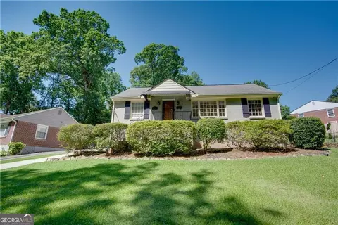 1006 Glendale Dr, East Point, GA 30344