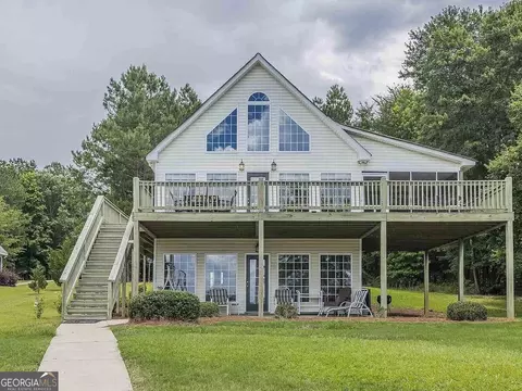 1254 Lakecrest Dr, Sparta, GA 31087