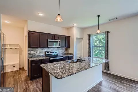1287 Hudson Ct, Bethlehem, GA 30620 photo 6