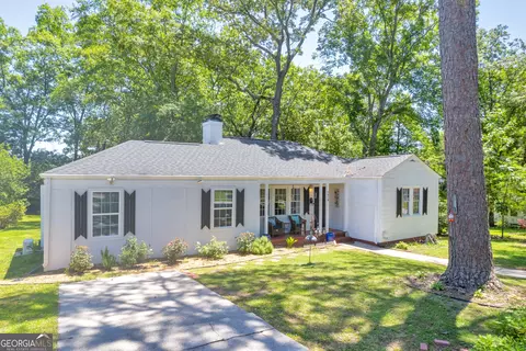 1419 Rosedale St, Toccoa, GA 30577