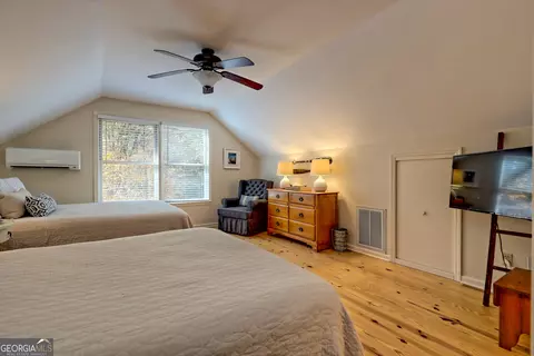 Bedroom - 655 Laprades Rd, Clarkesville, GA 30523 photo 6 of 12