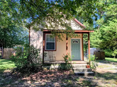 204 Washington St, Barnesville, GA 30204