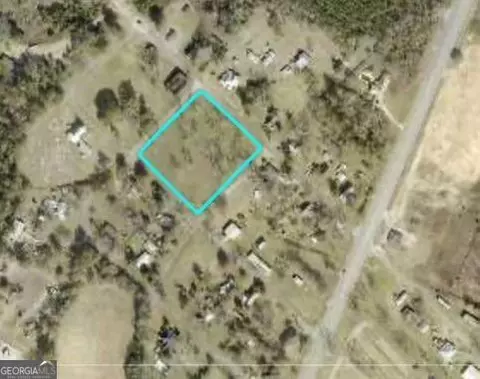 301 Whitehall St, Oakfield, GA 31772