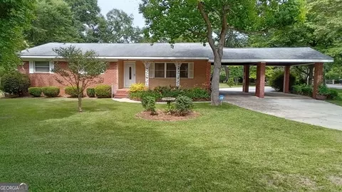 1301 Skyline Dr, Dublin, GA 31021