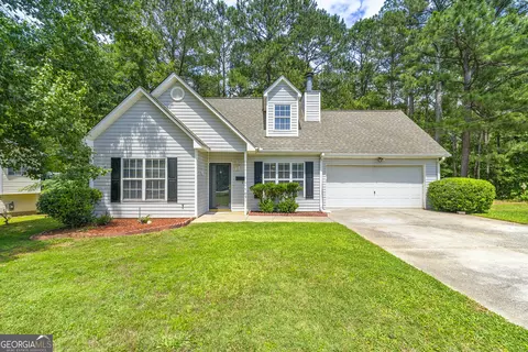 7051 Stonecreek Dr, Douglasville, GA 30134