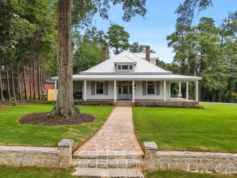 97 Lawrenceville St, Mcdonough, GA 30253