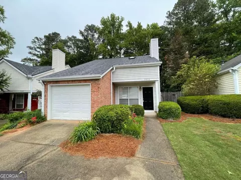 2638 Laurel Ln NW, Kennesaw, GA 30152