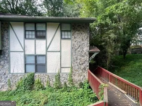 1363 Overlook Cv SE, Smyrna, GA 30080