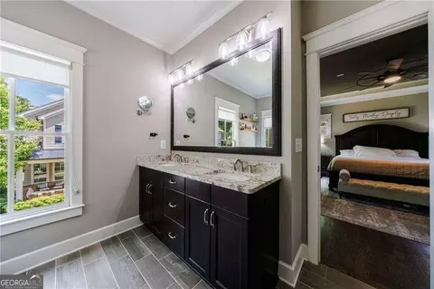 Bath - 5630 Vineyard Park Trl, Norcross, GA 30071 photo 3 of 8