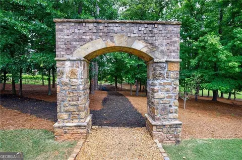 Exterior - 5630 Vineyard Park Trl, Norcross, GA 30071 photo 9 of 12