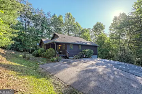 6980 Jessie Dr, Hiawassee, GA 30546