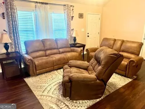 605 Brookstone Dr, Lagrange, GA 30241 photo 4