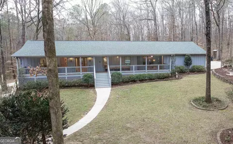 526 Hood Rd, Stockbridge, GA 30281
