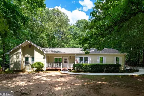 205 Lakeside Dr, Covington, GA 30016