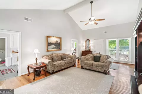 205 Lakeside Dr, Covington, GA 30016 photo 8
