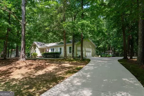 205 Lakeside Dr, Covington, GA 30016 photo 2