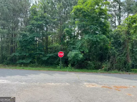 431 Forest Rd, Milledgeville, GA 31061