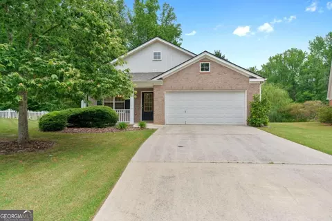 5661 Ashmoore Ct, Flowery Branch, GA 30542