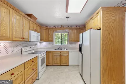 41 Harrison Cir, Mitchell, GA 30820 photo 13