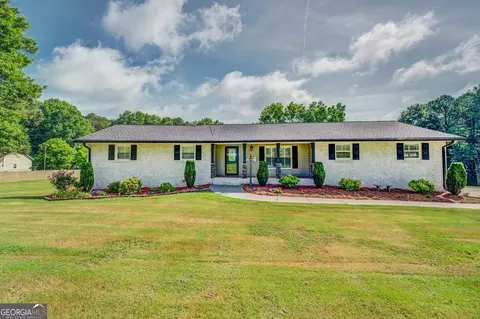 2984 Camp Mitchell Rd, Loganville, GA 30052