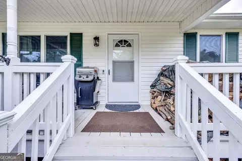 Exterior - 484 Foote Mcclellan Rd, Colbert, GA 30628 photo 5 of 6