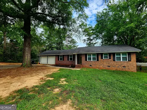 1708 Birchwood Ln, Milledgeville, GA 31061