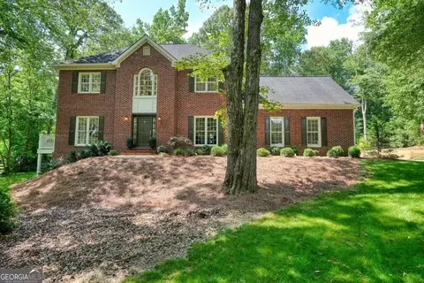 2195 Lansdowne Dr, Canton, GA 30115