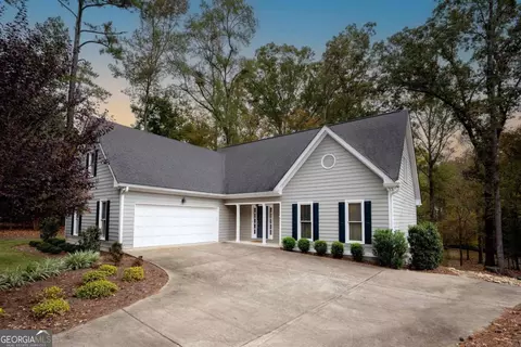 1070 Spyglass Hl, Greensboro, GA 30642