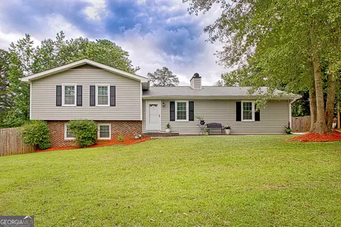 123 W Wedgewood Cir, Newnan, GA 30263