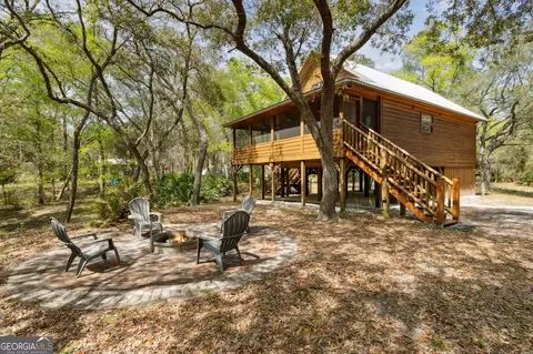 162 Flicker Ln, Saint George, GA 31562