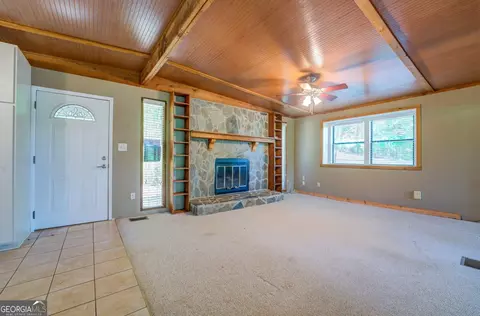 Living - 462 Haley Rd, Jackson, GA 30233 photo 3 of 4