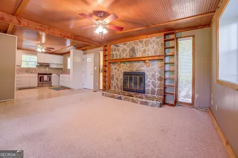 Living - 462 Haley Rd, Jackson, GA 30233 photo 2 of 4